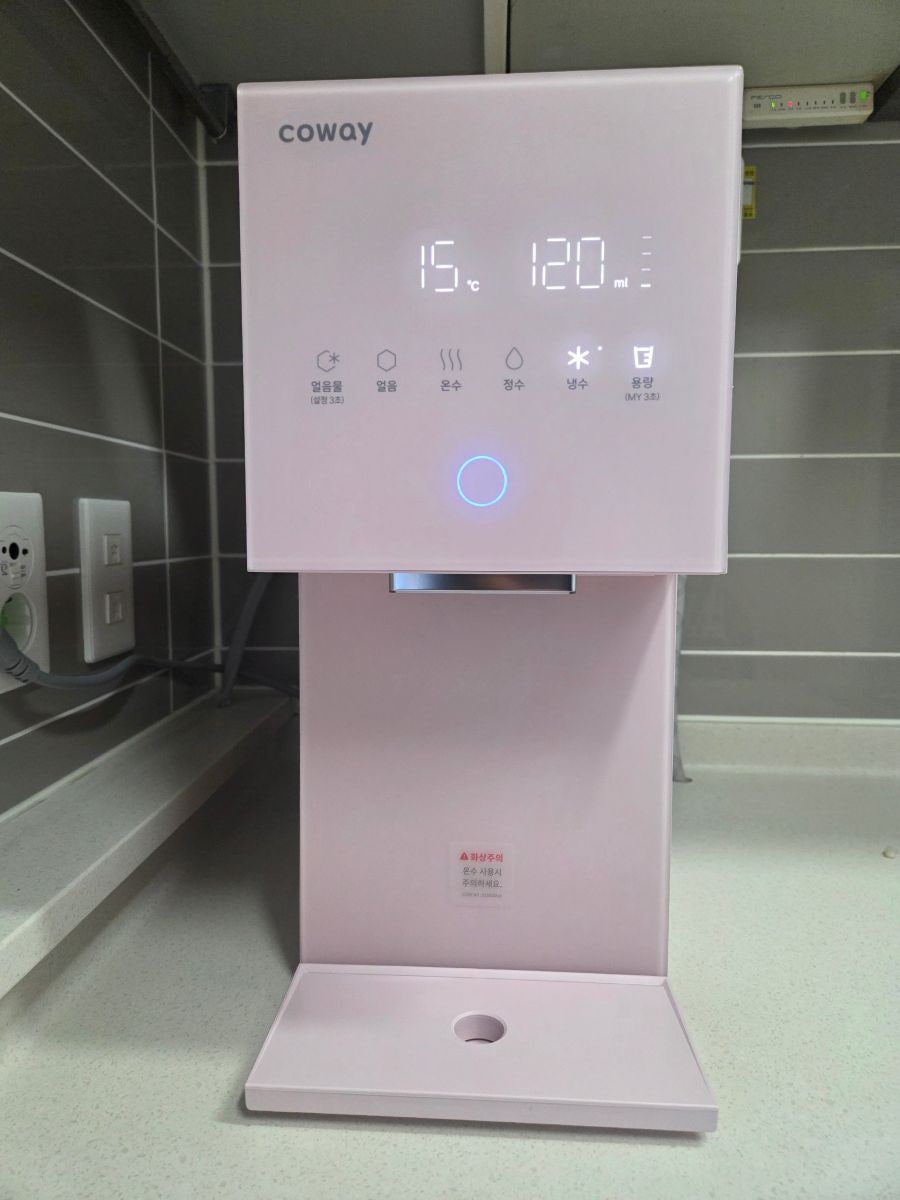 다양한 컬러를 가지고 있는 코웨이 아이콘 얼음정수기 미니