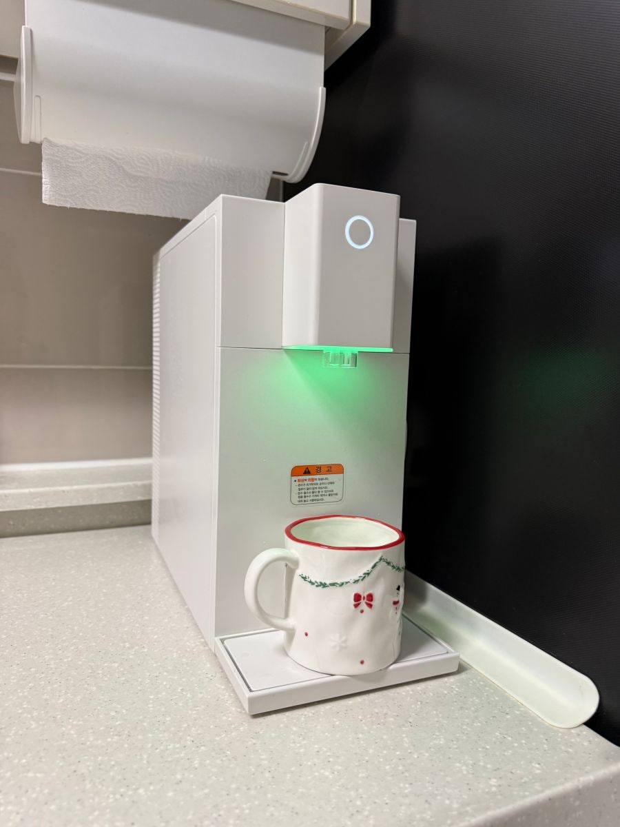 구축에서 사용중인 SK매직 초소형 직수 정수기 사진
